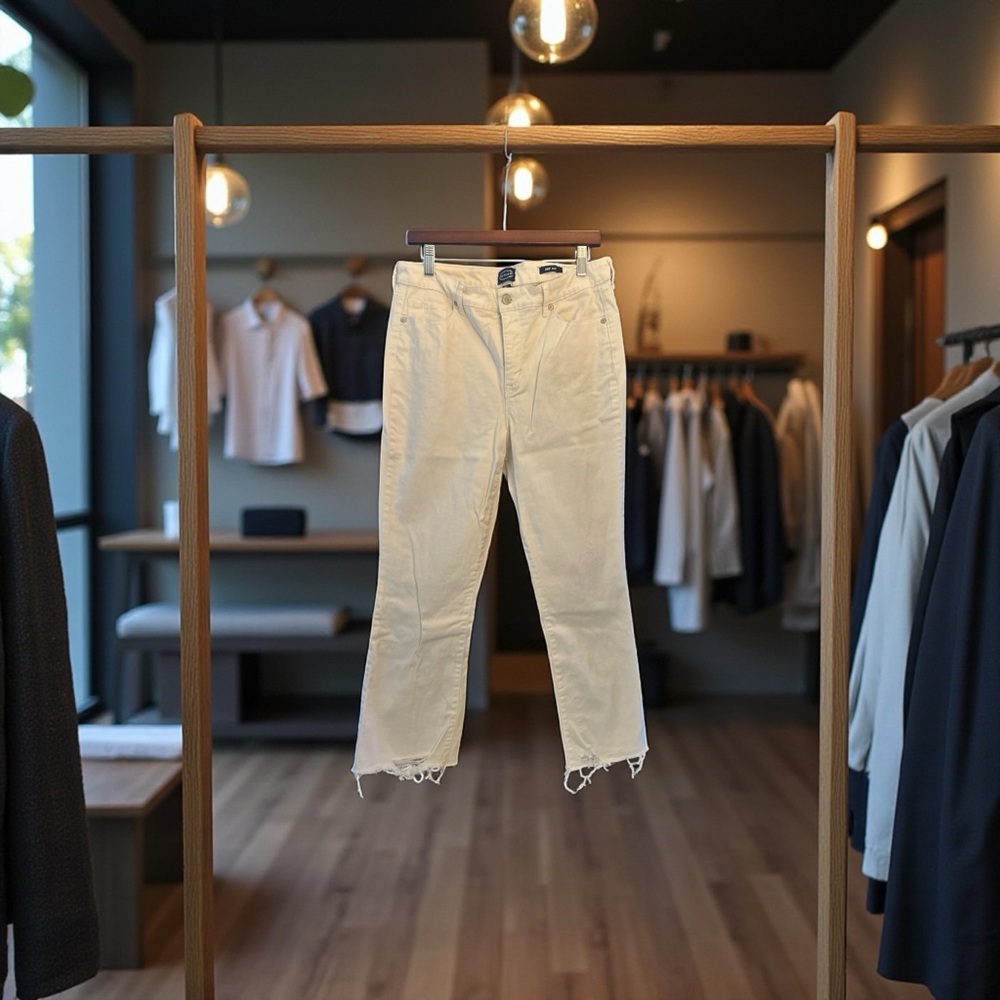 White Frayed Hem Jeans